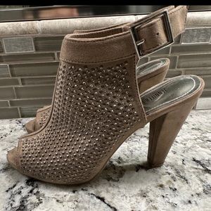 JLO Sasha Blush studded peep toe bootie size 7.5